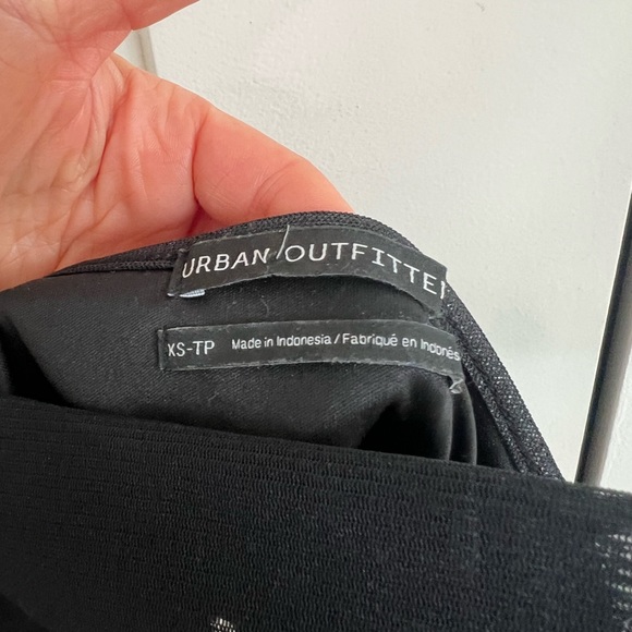 Urban Outfitters Blouse Top - Picture 2 of 8